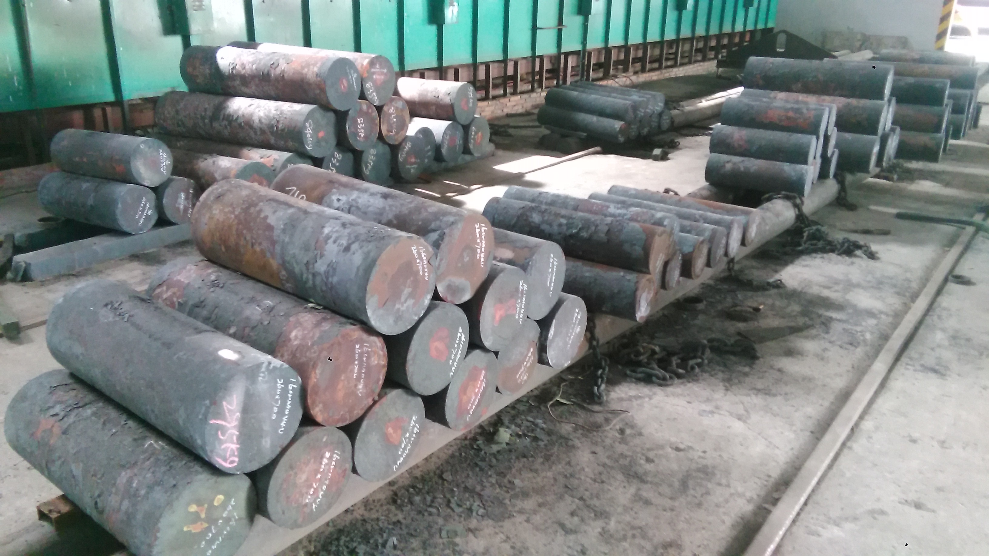 16CrMo44 forged round steel